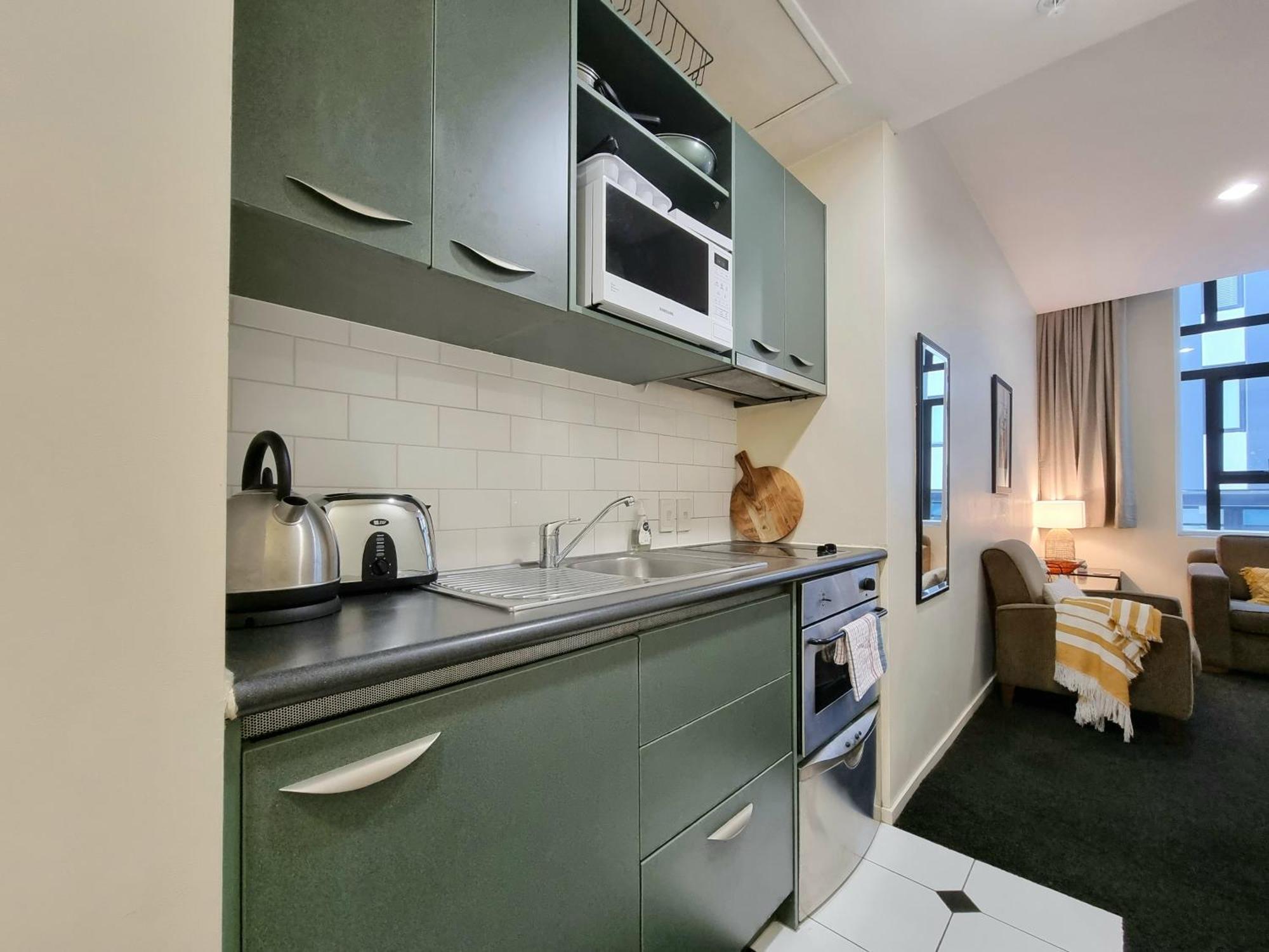 Urban Deco Apartment On Queen Street Auckland Habitación foto
